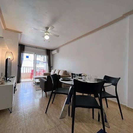 Welcoming Seafront Apartment Tv15 Torrevieja Exterior foto